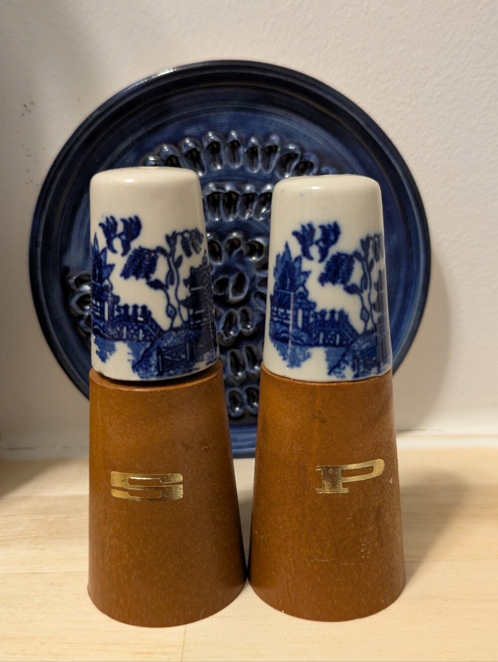 Vintage Mid Century Modern Salt And Pepper Shakers